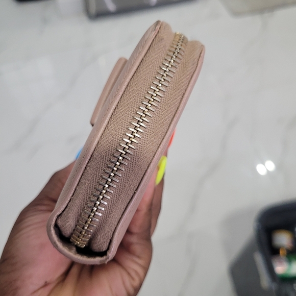 🔹️PRADA🔹️ Saffiano Leather Bow Long Zip Wallet ✨️🩷 - Picture 9 of 12